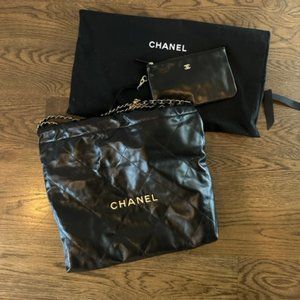 BRAND NEW - CHANEL HOBO Black Bag